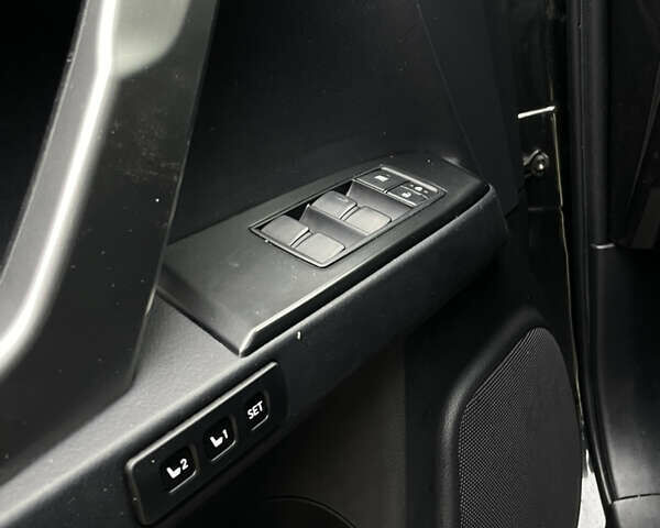 Черный Лексус ГХ, объемом двигателя 4.6 л и пробегом 95 тыс. км за 38300 $, фото 9 на Automoto.ua