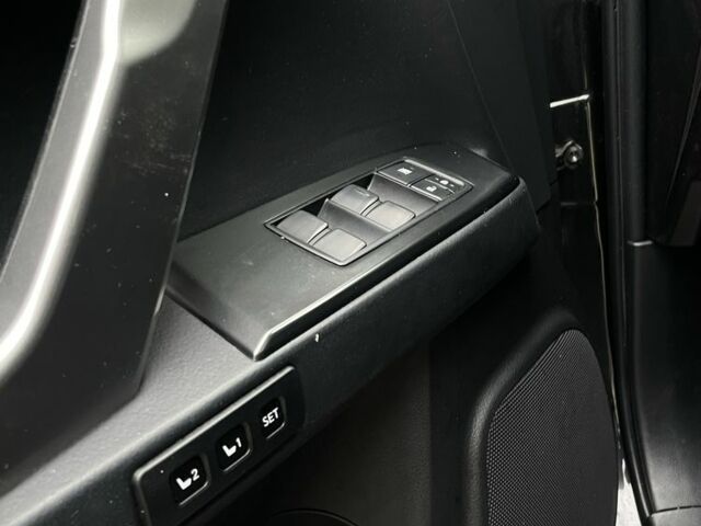 Черный Лексус ГХ, объемом двигателя 4.6 л и пробегом 95 тыс. км за 38300 $, фото 8 на Automoto.ua