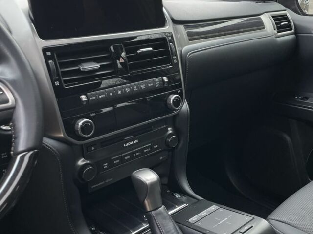 Черный Лексус ГХ, объемом двигателя 4.6 л и пробегом 95 тыс. км за 38300 $, фото 10 на Automoto.ua