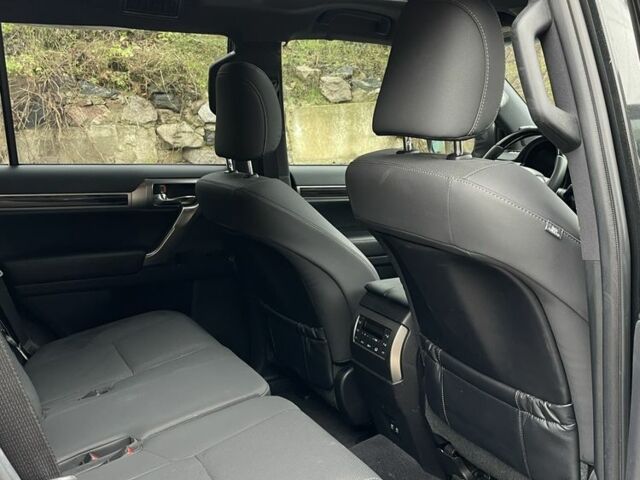 Черный Лексус ГХ, объемом двигателя 4.6 л и пробегом 95 тыс. км за 38300 $, фото 13 на Automoto.ua