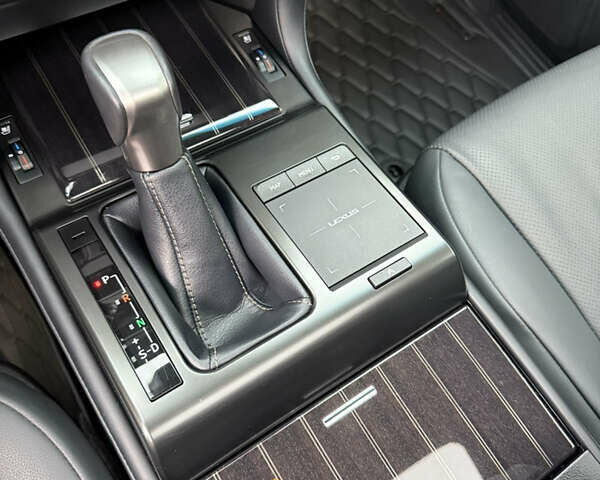 Черный Лексус ГХ, объемом двигателя 4.61 л и пробегом 60 тыс. км за 80000 $, фото 19 на Automoto.ua