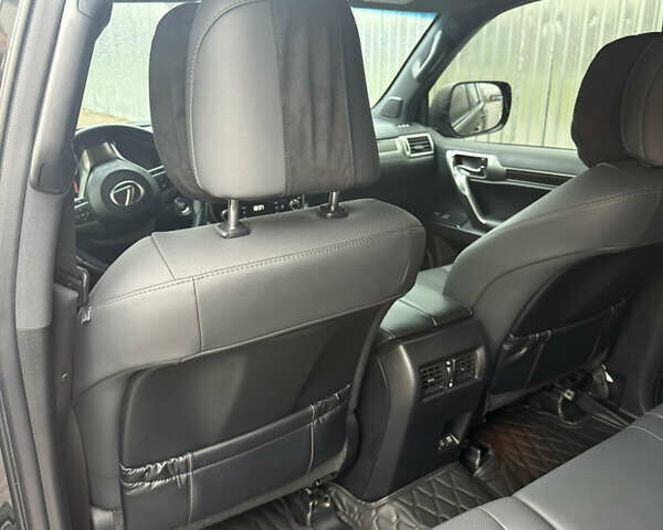 Черный Лексус ГХ, объемом двигателя 4.61 л и пробегом 60 тыс. км за 80000 $, фото 19 на Automoto.ua