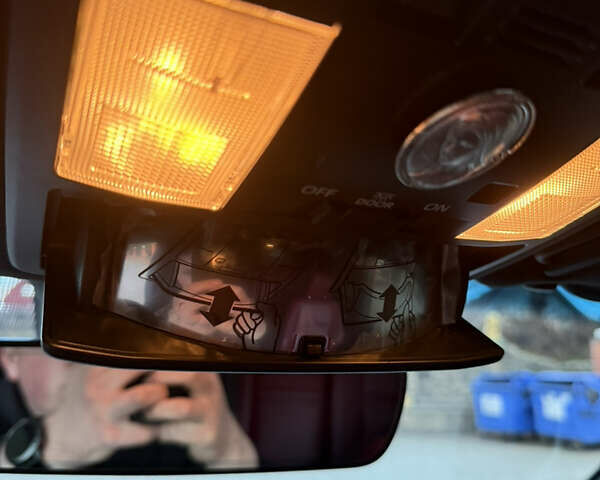 Черный Лексус ГХ, объемом двигателя 4.6 л и пробегом 29 тыс. км за 76600 $, фото 27 на Automoto.ua