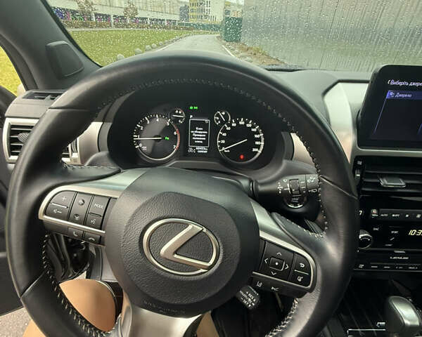 Черный Лексус ГХ, объемом двигателя 4.61 л и пробегом 60 тыс. км за 80000 $, фото 10 на Automoto.ua