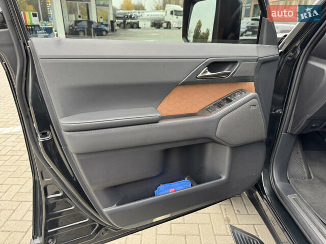 Черный Лексус ГХ, объемом двигателя 3.5 л и пробегом 16 тыс. км за 98500 $, фото 11 на Automoto.ua