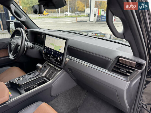 Черный Лексус ГХ, объемом двигателя 3.5 л и пробегом 16 тыс. км за 98500 $, фото 18 на Automoto.ua