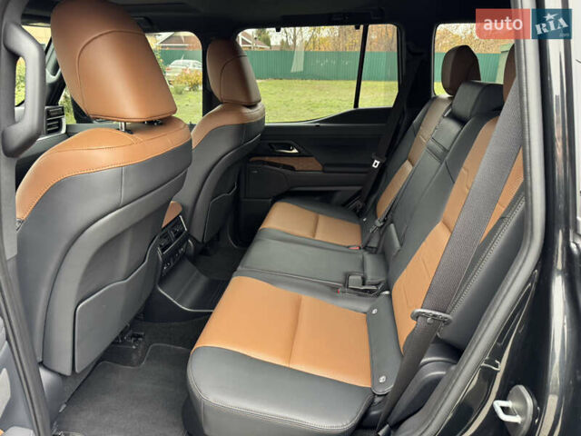 Черный Лексус ГХ, объемом двигателя 3.5 л и пробегом 16 тыс. км за 98500 $, фото 13 на Automoto.ua