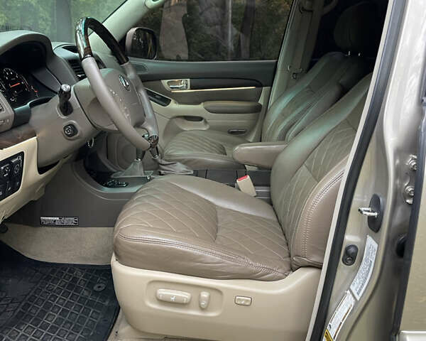 Коричневый Лексус ГХ, объемом двигателя 4.7 л и пробегом 392 тыс. км за 13400 $, фото 8 на Automoto.ua