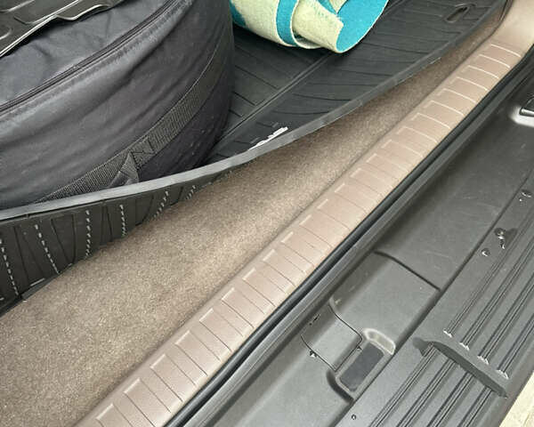 Коричневый Лексус ГХ, объемом двигателя 4.61 л и пробегом 173 тыс. км за 32309 $, фото 44 на Automoto.ua