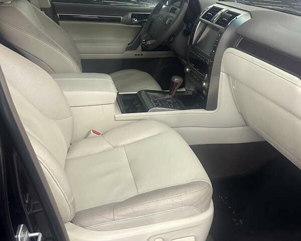 Коричневый Лексус ГХ, объемом двигателя 4.61 л и пробегом 173 тыс. км за 32309 $, фото 28 на Automoto.ua