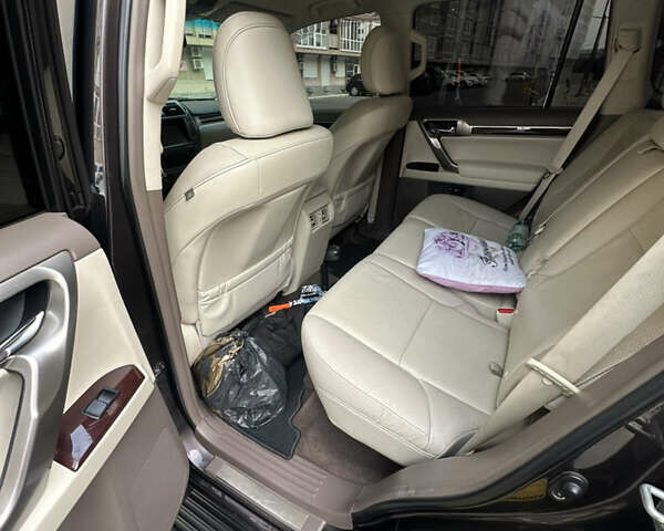 Коричневый Лексус ГХ, объемом двигателя 4.61 л и пробегом 173 тыс. км за 32309 $, фото 41 на Automoto.ua