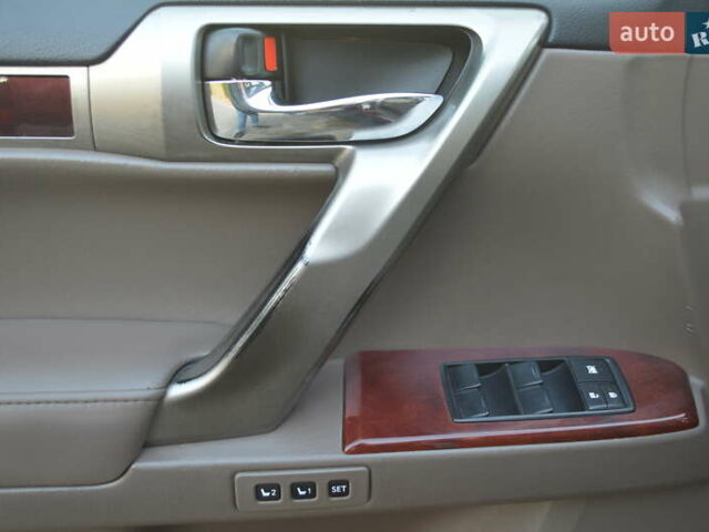 Червоний Лексус ГХ, об'ємом двигуна 4.61 л та пробігом 170 тис. км за 25500 $, фото 17 на Automoto.ua