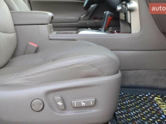 Червоний Лексус ГХ, об'ємом двигуна 4.61 л та пробігом 170 тис. км за 25500 $, фото 32 на Automoto.ua