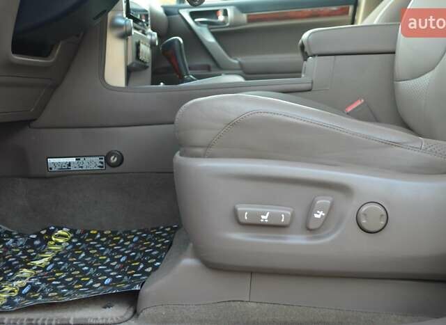 Червоний Лексус ГХ, об'ємом двигуна 4.61 л та пробігом 170 тис. км за 25500 $, фото 18 на Automoto.ua