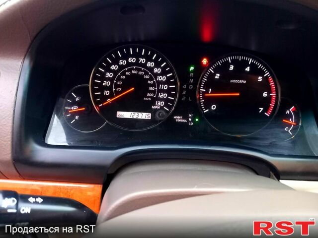 Лексус ГХ, объемом двигателя 47 л и пробегом 197 тыс. км за 15200 $, фото 8 на Automoto.ua