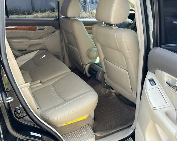 Лексус ГХ, объемом двигателя 4.7 л и пробегом 360 тыс. км за 15500 $, фото 2 на Automoto.ua
