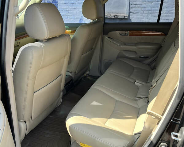 Лексус ГХ, объемом двигателя 4.7 л и пробегом 360 тыс. км за 15500 $, фото 9 на Automoto.ua