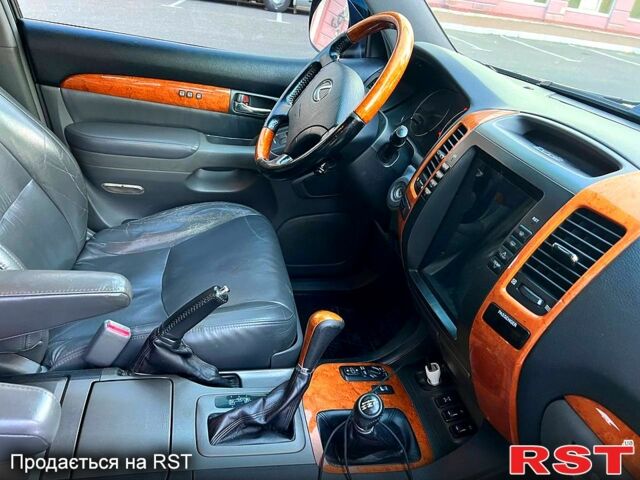 Лексус ГХ, объемом двигателя 4.7 л и пробегом 188 тыс. км за 15700 $, фото 4 на Automoto.ua