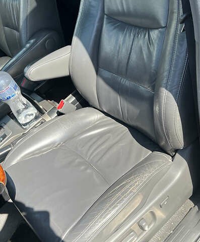 Лексус ГХ, объемом двигателя 4.7 л и пробегом 4 тыс. км за 12000 $, фото 2 на Automoto.ua