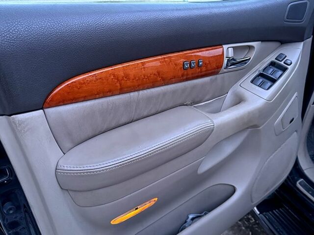Лексус ГХ, объемом двигателя 47 л и пробегом 457 тыс. км за 15900 $, фото 9 на Automoto.ua