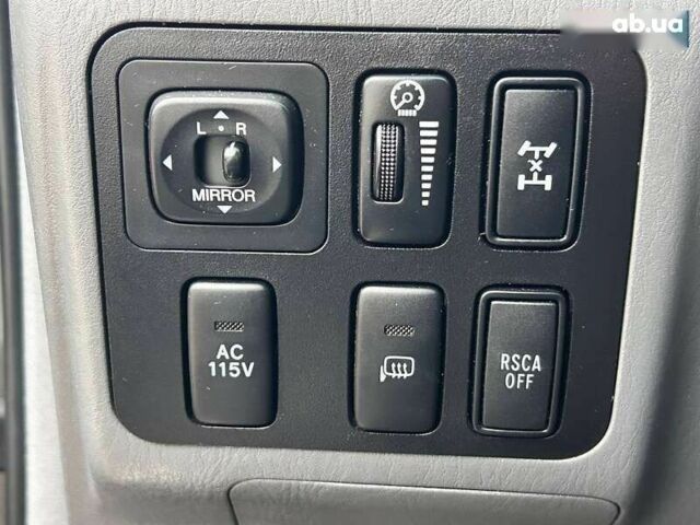 Лексус ГХ, объемом двигателя 4.7 л и пробегом 367 тыс. км за 19000 $, фото 16 на Automoto.ua