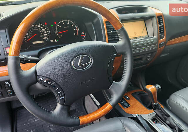 Лексус ГХ, объемом двигателя 4.7 л и пробегом 290 тыс. км за 18450 $, фото 13 на Automoto.ua