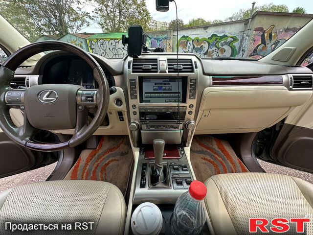 Лексус ГХ, об'ємом двигуна 4.6 л та пробігом 103 тис. км за 31000 $, фото 10 на Automoto.ua