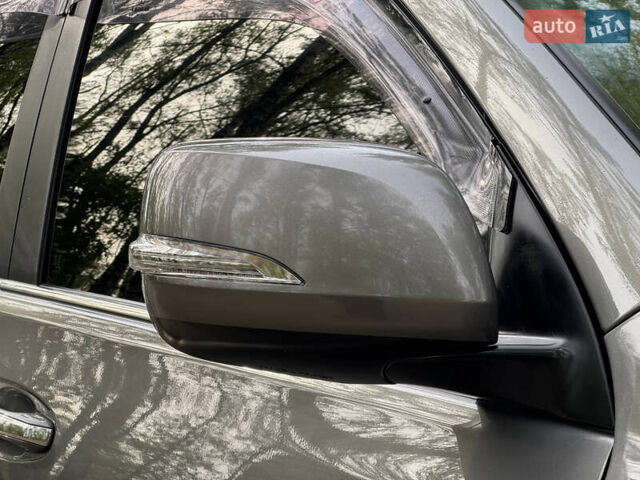 Лексус ГХ, об'ємом двигуна 4.6 л та пробігом 189 тис. км за 27999 $, фото 8 на Automoto.ua