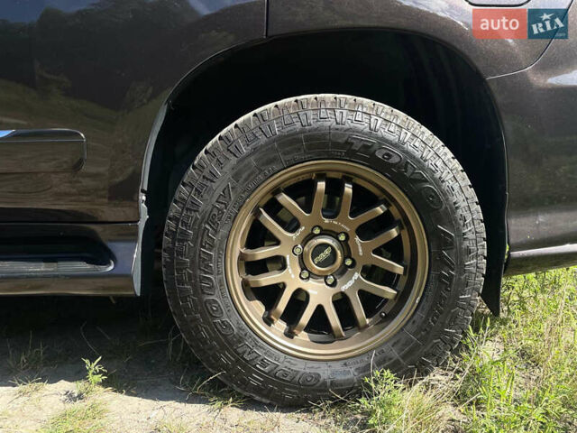 Лексус ГХ, объемом двигателя 4.6 л и пробегом 198 тыс. км за 30000 $, фото 39 на Automoto.ua