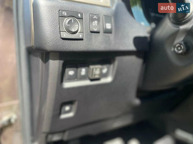 Лексус ГХ, объемом двигателя 4.6 л и пробегом 198 тыс. км за 30000 $, фото 56 на Automoto.ua