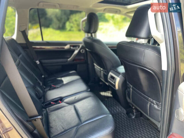 Лексус ГХ, объемом двигателя 4.6 л и пробегом 198 тыс. км за 30000 $, фото 43 на Automoto.ua