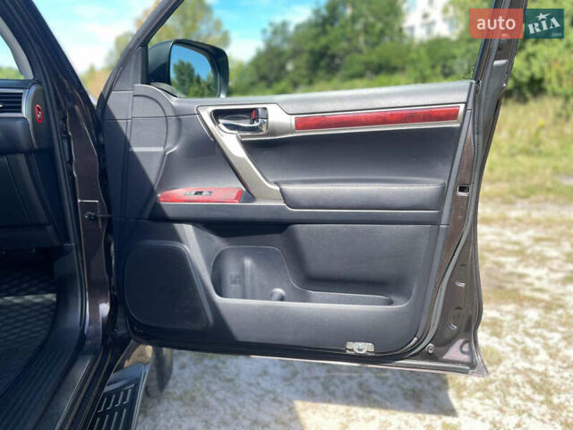 Лексус ГХ, объемом двигателя 4.6 л и пробегом 198 тыс. км за 30000 $, фото 41 на Automoto.ua