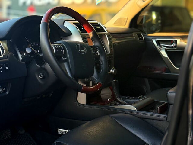 Лексус ГХ, объемом двигателя 4.6 л и пробегом 161 тыс. км за 28000 $, фото 4 на Automoto.ua