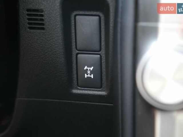 Лексус ГХ, объемом двигателя 4.6 л и пробегом 184 тыс. км за 27400 $, фото 30 на Automoto.ua