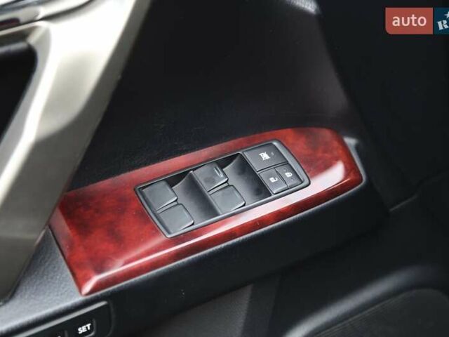 Лексус ГХ, объемом двигателя 4.6 л и пробегом 184 тыс. км за 27400 $, фото 24 на Automoto.ua