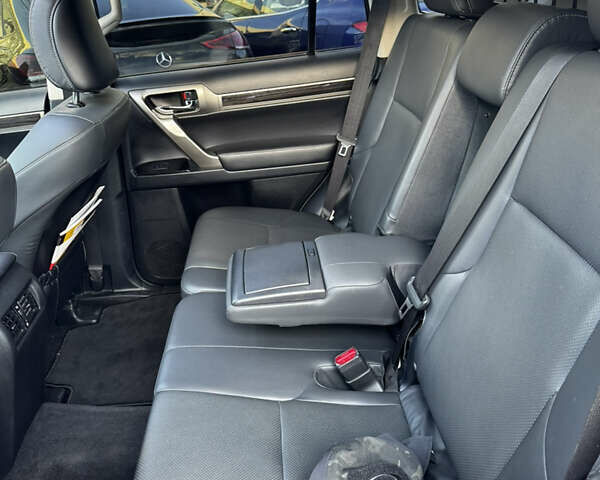 Лексус ГХ, объемом двигателя 4.61 л и пробегом 198 тыс. км за 30999 $, фото 8 на Automoto.ua