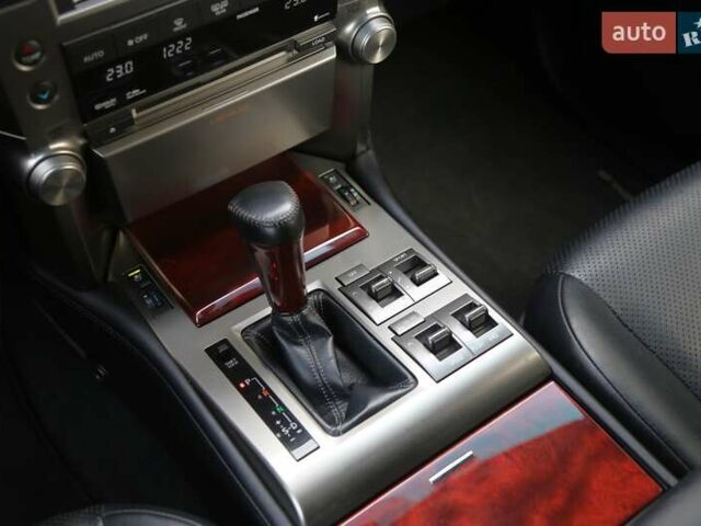 Лексус ГХ, объемом двигателя 4.6 л и пробегом 184 тыс. км за 27400 $, фото 20 на Automoto.ua