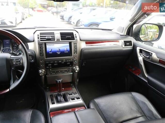 Лексус ГХ, объемом двигателя 4.6 л и пробегом 184 тыс. км за 27400 $, фото 14 на Automoto.ua