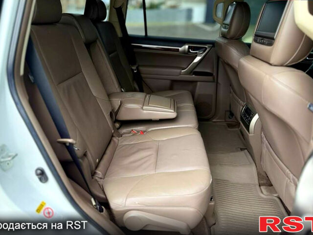 Лексус ГХ, об'ємом двигуна 4.6 л та пробігом 240 тис. км за 32500 $, фото 9 на Automoto.ua