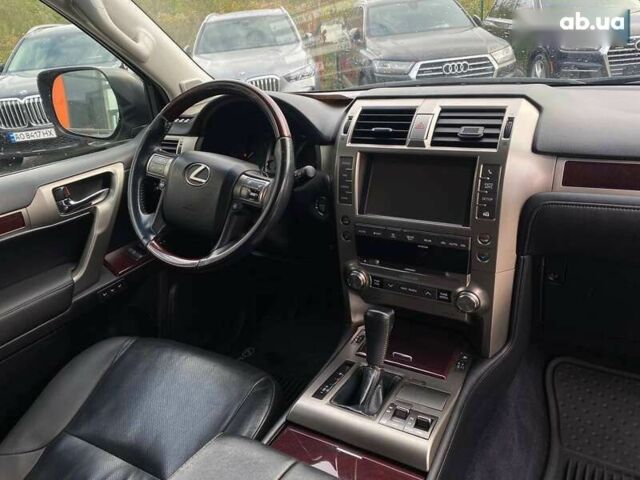 Лексус ГХ, объемом двигателя 4.6 л и пробегом 120 тыс. км за 33500 $, фото 9 на Automoto.ua