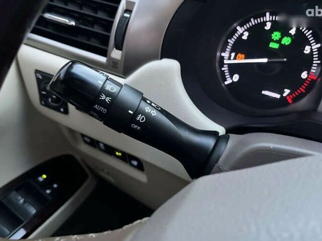 Лексус ГХ, объемом двигателя 4.6 л и пробегом 118 тыс. км за 31500 $, фото 17 на Automoto.ua