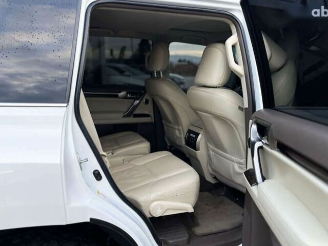 Лексус ГХ, объемом двигателя 4.6 л и пробегом 114 тыс. км за 35200 $, фото 29 на Automoto.ua