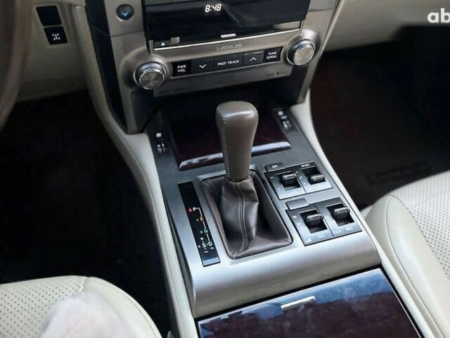 Лексус ГХ, объемом двигателя 4.6 л и пробегом 118 тыс. км за 31500 $, фото 22 на Automoto.ua