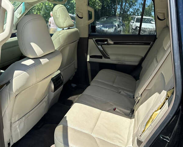 Лексус ГХ, объемом двигателя 4.6 л и пробегом 52 тыс. км за 25400 $, фото 8 на Automoto.ua
