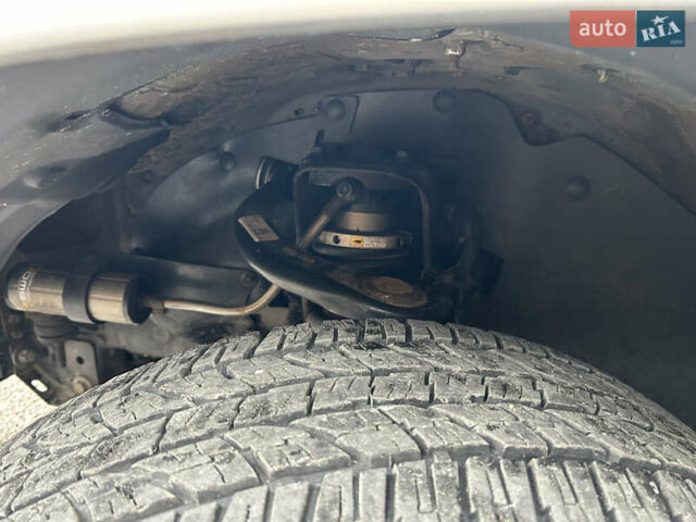 Лексус ГХ, объемом двигателя 4.6 л и пробегом 255 тыс. км за 38000 $, фото 1 на Automoto.ua