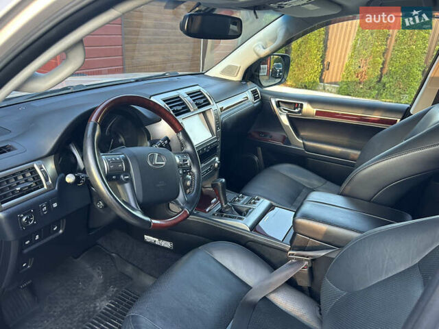 Лексус ГХ, объемом двигателя 4.6 л и пробегом 255 тыс. км за 38000 $, фото 5 на Automoto.ua