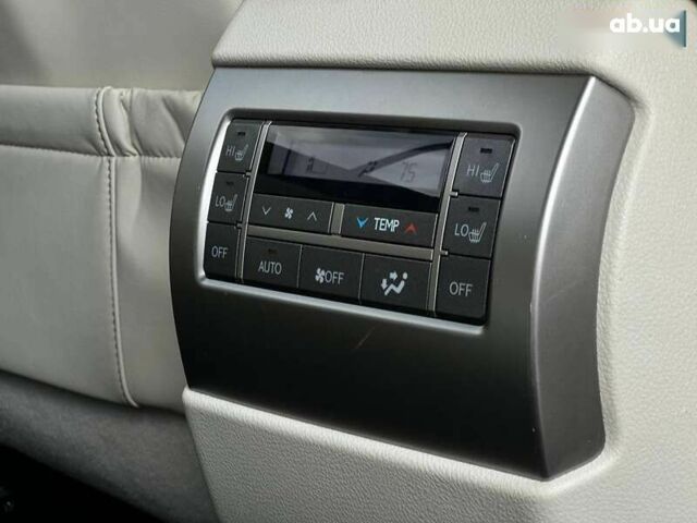 Лексус ГХ, об'ємом двигуна 4.6 л та пробігом 10 тис. км за 47500 $, фото 17 на Automoto.ua