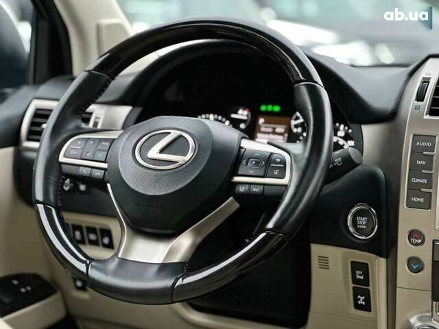 Лексус ГХ, объемом двигателя 4.6 л и пробегом 10 тыс. км за 47500 $, фото 22 на Automoto.ua