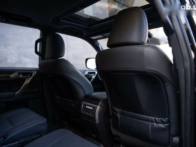 Лексус ГХ, объемом двигателя 4.6 л и пробегом 123 тыс. км за 56000 $, фото 29 на Automoto.ua