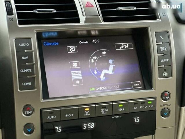 Лексус ГХ, объемом двигателя 4.6 л и пробегом 10 тыс. км за 47500 $, фото 28 на Automoto.ua